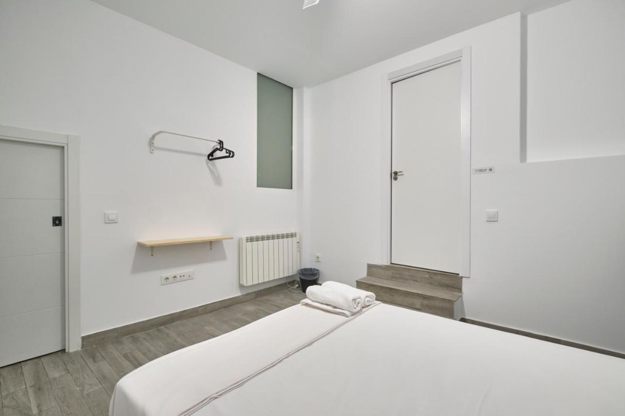 Nunez De Arce Habitaciones Мадрид Екстериор снимка