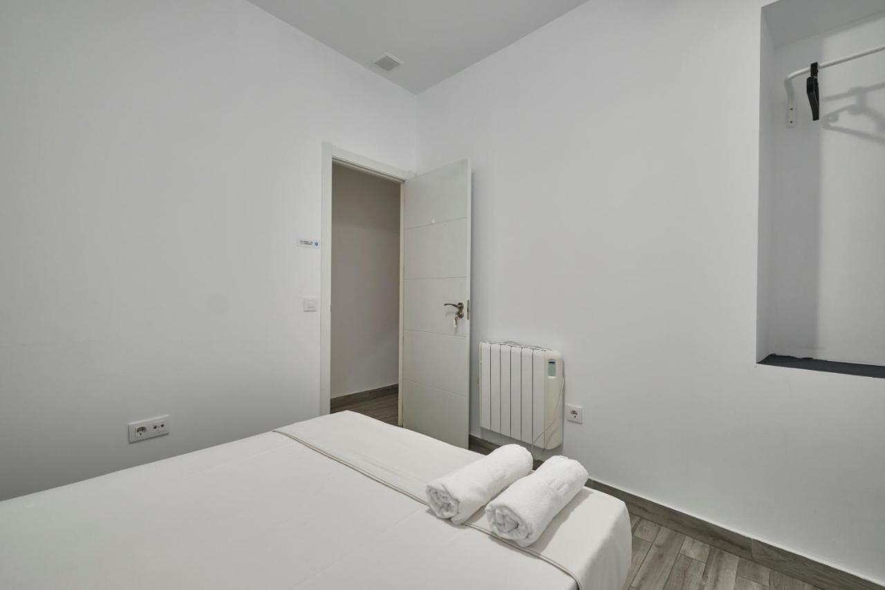 Nunez De Arce Habitaciones Мадрид Екстериор снимка